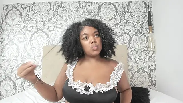 Emaa Scot online show from March 12, 2026, 11:53 pm