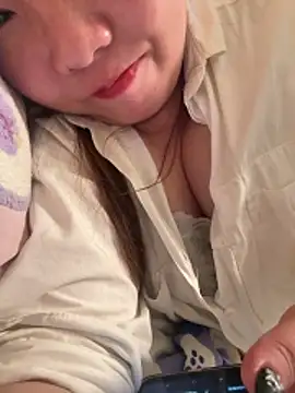 Snapshot of Mitao-6 chatting on June 12, 2026, 4:05 pm Mitao-6 online show from June 12, 2026, 4:05 pm