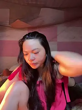 Annhiene online show from March 6, 2026, 2:28 am