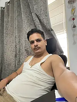 Snapshot of the_guy_u_desire chatting on July 18, 2026, 10:46 am the guy u desire online show from July 18, 2026, 10:46 am