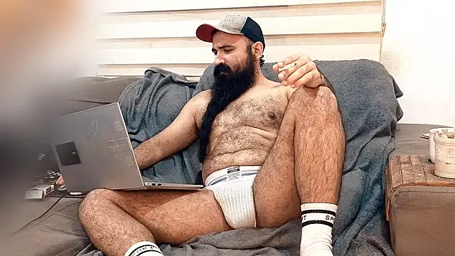 Snapshot of Barba_Negra_Fumador chatting on June 21, 2026, 8:47 pm Barba Negra Fumador online show from June 21, 2026, 8:47 pm
