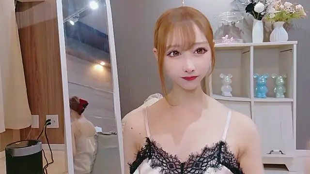 Snapshot of Asuka_H_xxx chatting on May 16, 2026, 1:32 pm Asuka H xxx online show from May 16, 2026, 1:32 pm