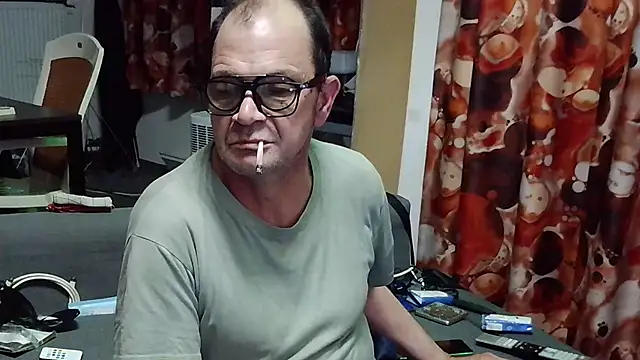 Snapshot of lovious69 chatting on April 26, 2026, 10:07 pm lovious69 online show from April 26, 2026, 10:07 pm