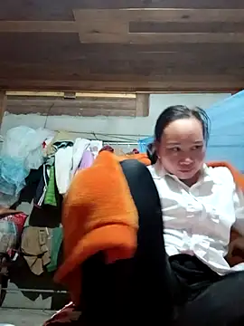 Snapshot of Boppi-chu chatting on March 4, 2026, 7:49 am Boppi-chu online show from March 4, 2026, 7:49 am