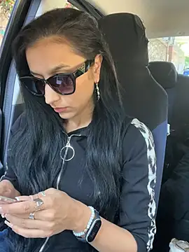 anamaria04 online show from April 10, 2026, 2:35 pm