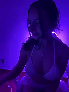 AmyyPalacios online show from March 4, 2026, 11:45 pm