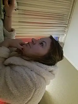 LaraHarper online show from March 14, 2026, 4:13 pm