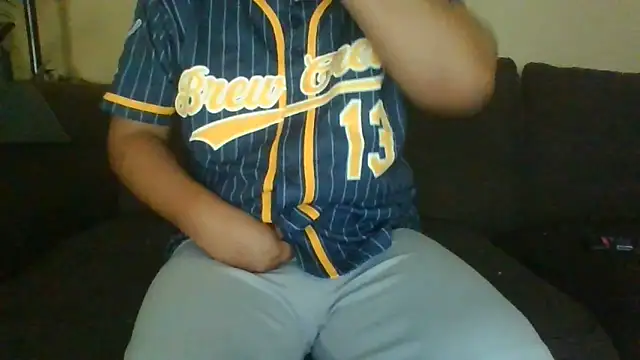 aloking2004 online show from June 8, 2026, 3:23 pm