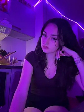 Snapshot of Claraaaaa06 chatting on March 3, 2026, 9:33 pm Claraaaaa06 online show from March 3, 2026, 9:33 pm