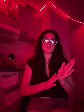 Claraaaaa06 online show from April 12, 2026, 7:50 pm