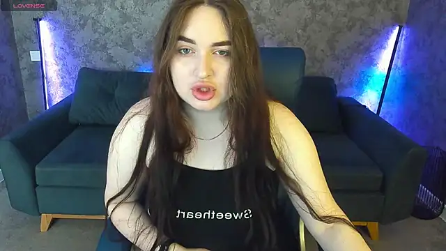 RapunzelAngel online show from April 5, 2026, 5:58 am