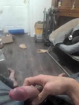 Snapshot of cowboyheaven123 chatting on March 6, 2026, 9:21 pm cowboyheaven123 online show from March 6, 2026, 9:21 pm