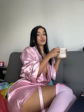 Bella Smithe online show from March 15, 2026, 1:51 pm