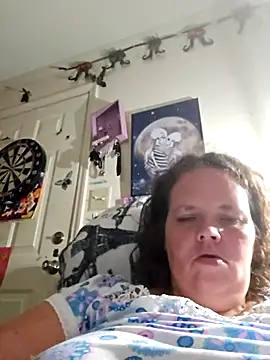 Purplesparkle1 online show from May 9, 2026, 11:02 am