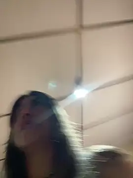 stefanyqueen69 online show from April 15, 2026, 12:42 pm