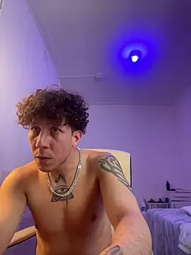 TitanNoir online show from March 5, 2026, 9:06 am