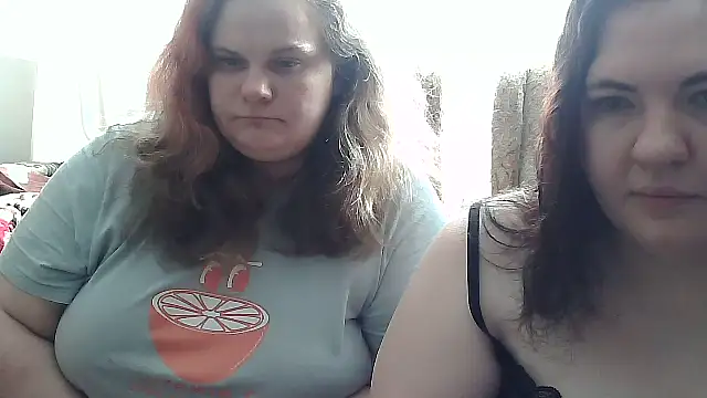 Snapshot of AmirahLavey chatting on March 3, 2026, 12:56 pm AmirahLavey online show from March 3, 2026, 12:56 pm