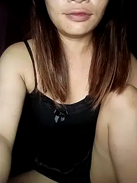Snapshot of -Tristina- chatting on June 13, 2026, 8:07 pm -Tristina- online show from June 13, 2026, 8:07 pm