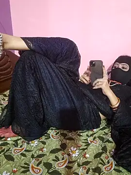 Couple hot999 online show from June 22, 2026, 6:54 am