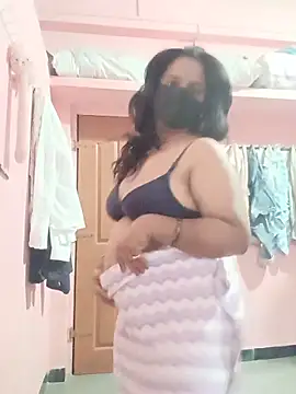 Snapshot of Miss-Dolly07 chatting on June 11, 2026, 1:30 pm Miss-Dolly07 online show from June 11, 2026, 1:30 pm