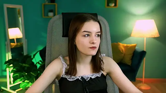 KellieBanshe online show from April 2, 2026, 4:19 am