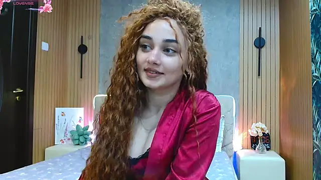 Snapshot of KatarinaHeaven chatting on May 26, 2026, 8:07 pm KatarinaHeaven online show from May 26, 2026, 8:07 pm
