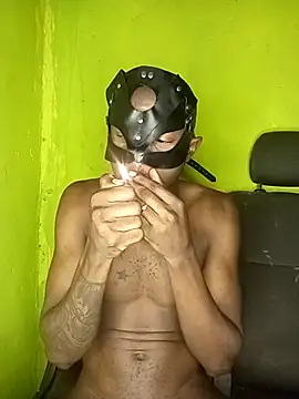 StrongEbonyDick online show from May 9, 2026, 2:37 am