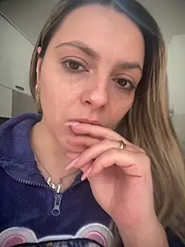 diavola bionda online show from March 2, 2026, 12:23 pm