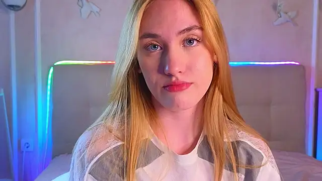 Snapshot of JenniferCamprell chatting on April 9, 2026, 7:20 pm JenniferCamprell online show from April 9, 2026, 7:20 pm