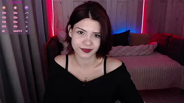 llittle-peachh online show from May 28, 2026, 6:32 am