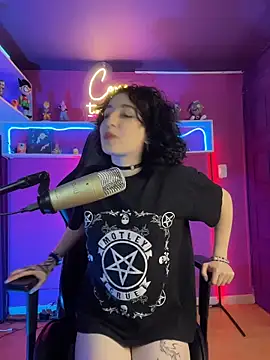 Velvet C4k3 online show from March 5, 2026, 9:00 pm