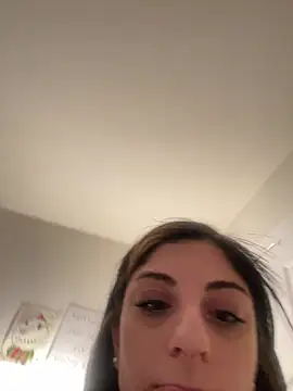 Mariyyumyums online show from April 22, 2026, 3:46 am