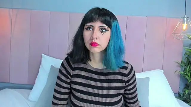 KleoLennox online show from March 14, 2026, 2:45 pm