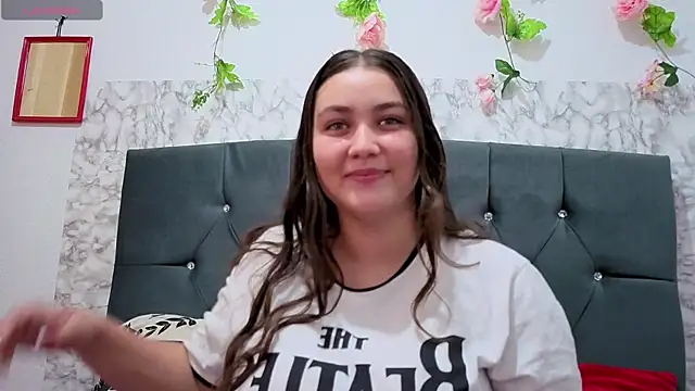 Snapshot of Mikaellaginx chatting on March 2, 2026, 6:48 pm Mikaellaginx online show from March 2, 2026, 6:48 pm