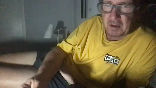 Snapshot of MrBombasticxxx chatting on July 15, 2026, 4:36 pm MrBombasticxxx online show from July 15, 2026, 4:36 pm