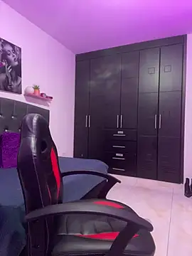 ela  ef online show from March 3, 2026, 8:05 pm