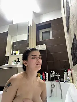 MistressMollyx online show from March 4, 2026, 6:59 pm