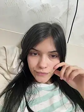 MistressMollyx online show from March 3, 2026, 10:06 pm