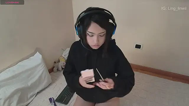 ling meow online show from March 23, 2026, 1:33 pm