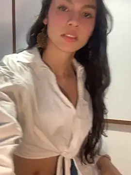 SweetCherry   online show from March 16, 2026, 7:49 pm