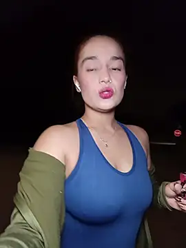 Snapshot of isabella_ferrer99 chatting on May 29, 2026, 4:51 am isabella ferrer99 online show from May 29, 2026, 4:51 am
