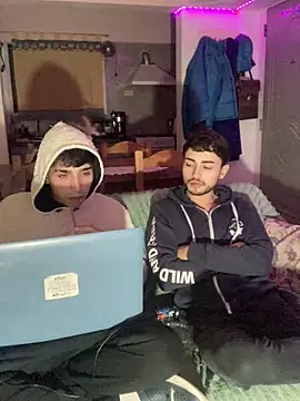 Lucasss2204 online show from March 28, 2026, 5:19 am