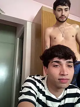 Lucasss2204 online show from April 28, 2026, 6:23 pm