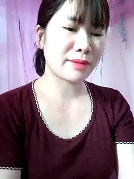 Snapshot of Bondgirl_9 chatting on May 7, 2026, 8:07 am Bondgirl 9 online show from May 7, 2026, 8:07 am