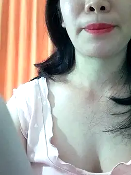 Snapshot of Bondgirl_9 chatting on April 1, 2026, 5:09 am Bondgirl 9 online show from April 1, 2026, 5:09 am