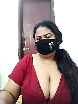 Star--Girl online show from April 12, 2026, 1:20 am