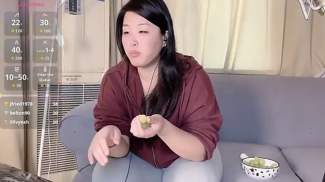 Tavie1744 online show from March 23, 2026, 12:22 am