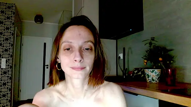 Snapshot of misssweet chatting on June 18, 2026, 9:53 pm misssweet online show from June 18, 2026, 9:53 pm