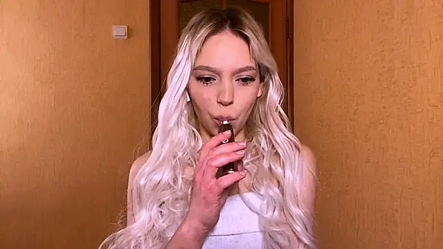 YawingSanguine online show from March 13, 2026, 8:41 am