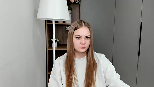 MindiFollman online show from March 10, 2026, 6:28 am